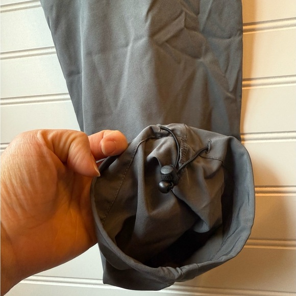 Men’s Mocoly gray hiking pants. Size Large - Picture 4 of 7